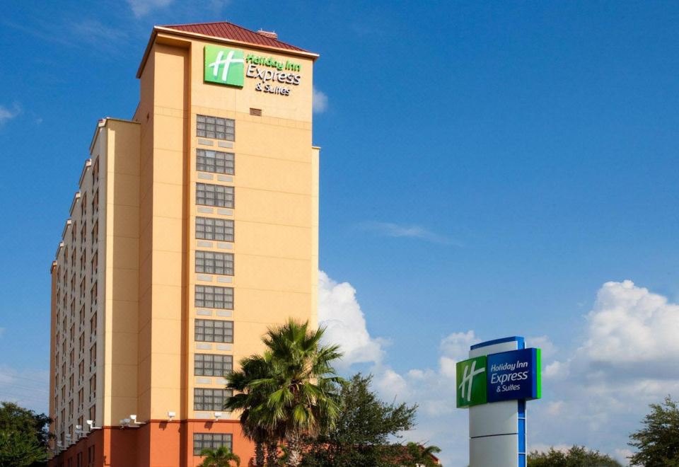 Hotel Holiday Inn Express & Suites Nearest Universal Orlando, Exterior, Hotel Exterior