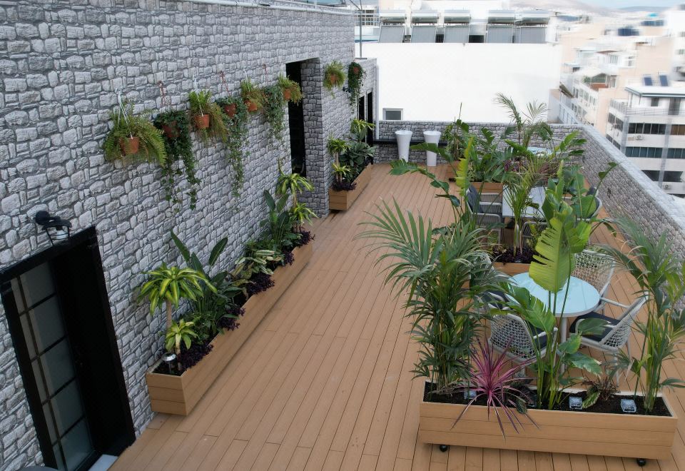 Hotel CC LUX Suites, Exterior, Garden