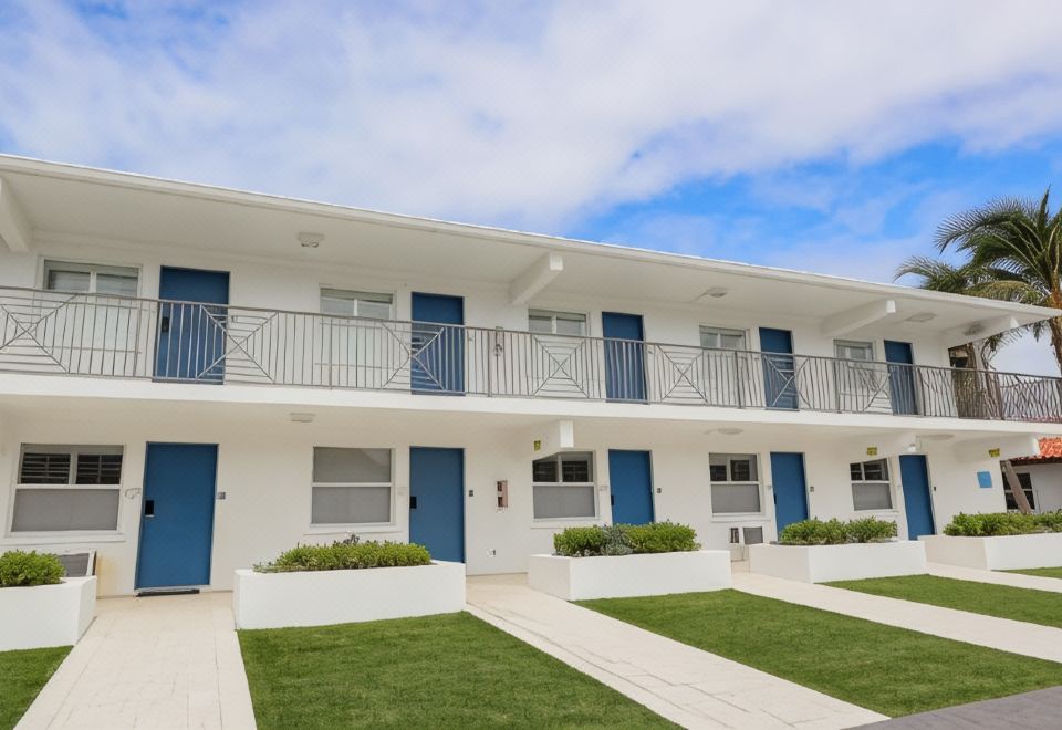 Hotel Siesta Key Beach Resort and Suites, Exterior, Hotel Exterior