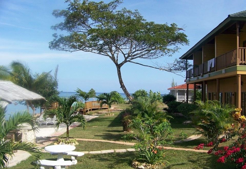 Hotel Rhodes Beach Resort Negril, Exterior, Hotel Exterior