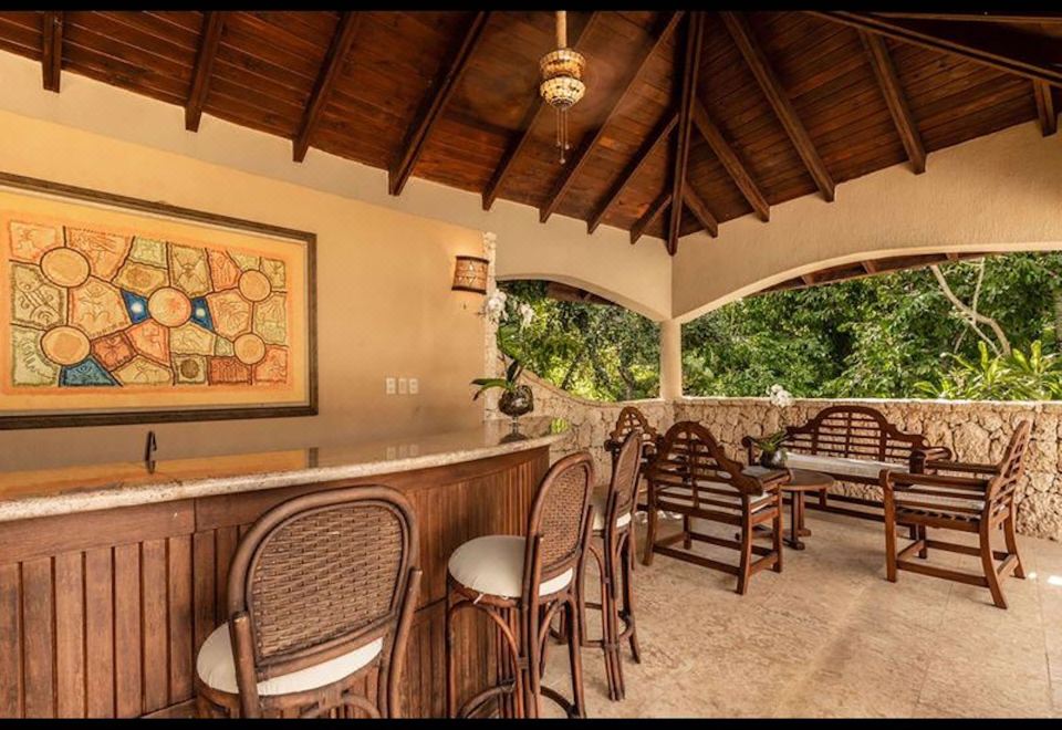 Hotel Srvittinivillas Brres16 Spacius Villa Large Family Group CouplesHoliday, Leisure & Recreation, Bar