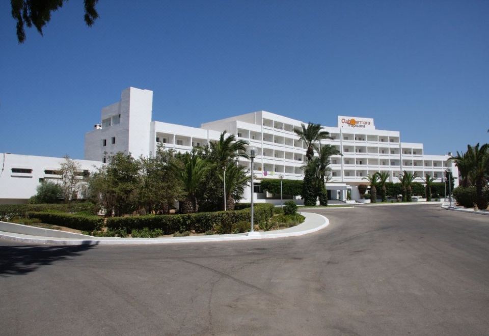 Hotel Tropicana, Exterior, Hotel Exterior