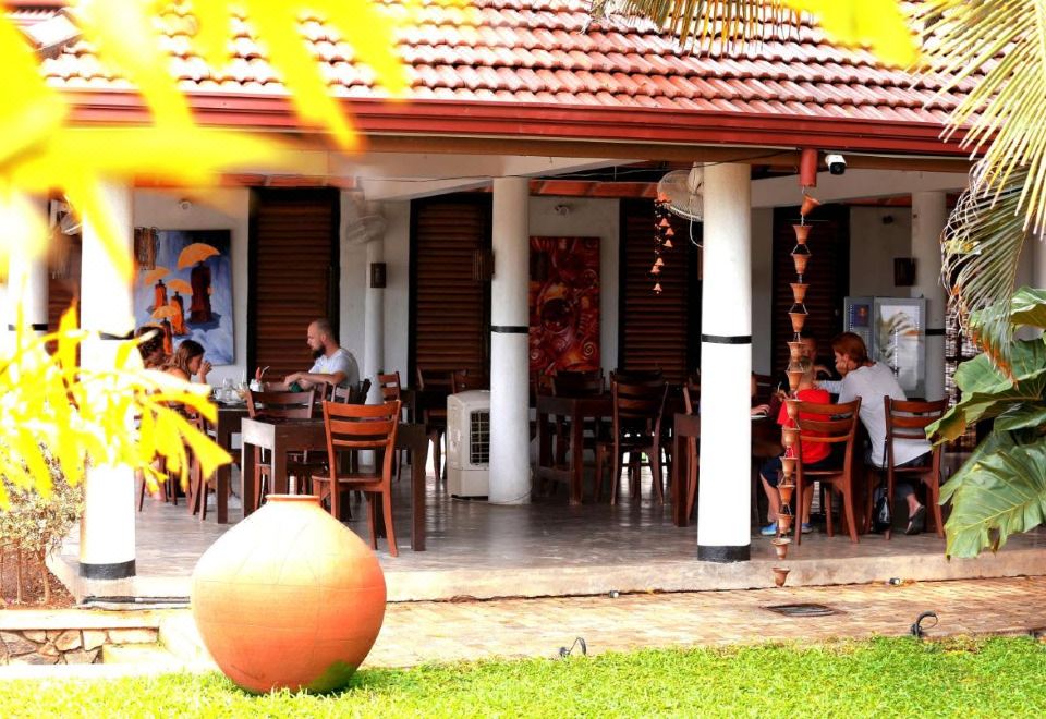 Hotel Moonstone Villas, Exterior, Garden
