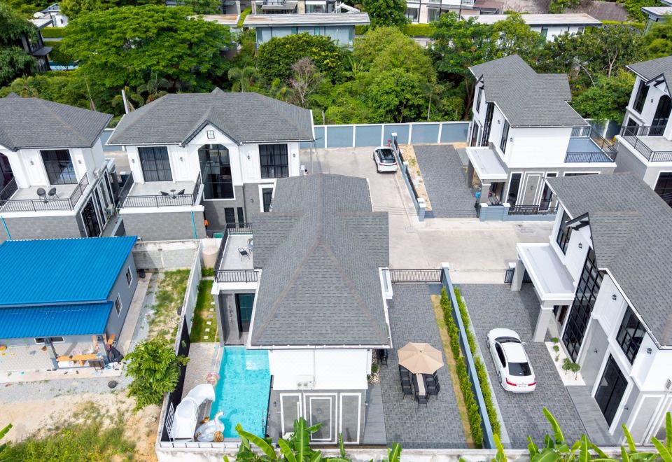 Hotel Modern 3BR British Pool Villa + 5KM Jomtien Beach, Exterior, Hotel Exterior