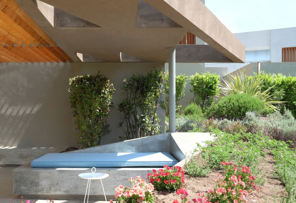 Hotel Thalatta Seaside Hotel, Exterior, Garden