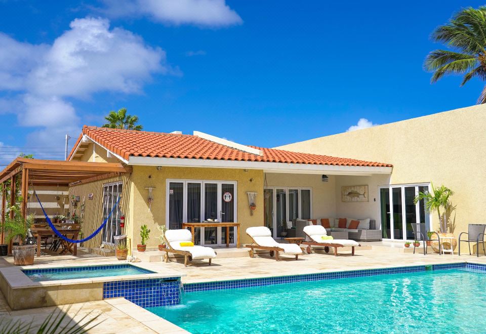 Hotel Arubas Bakval Suites, Leisure & Recreation, Outdoor Swimming Pool