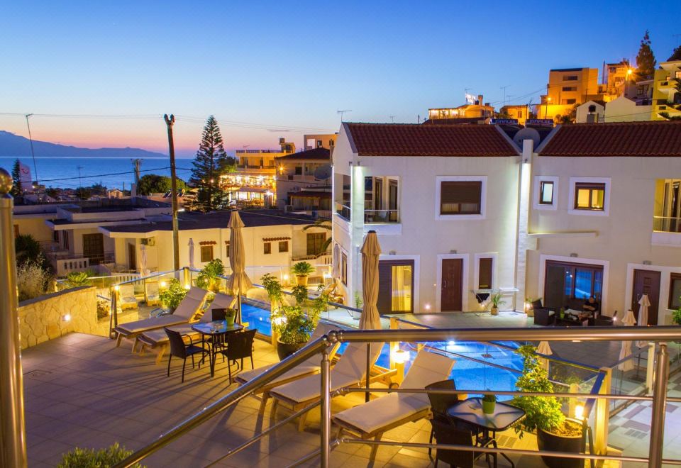 Hotel Esthisis Suites Chania, Leisure & Recreation, Outdoor Swimming Pool