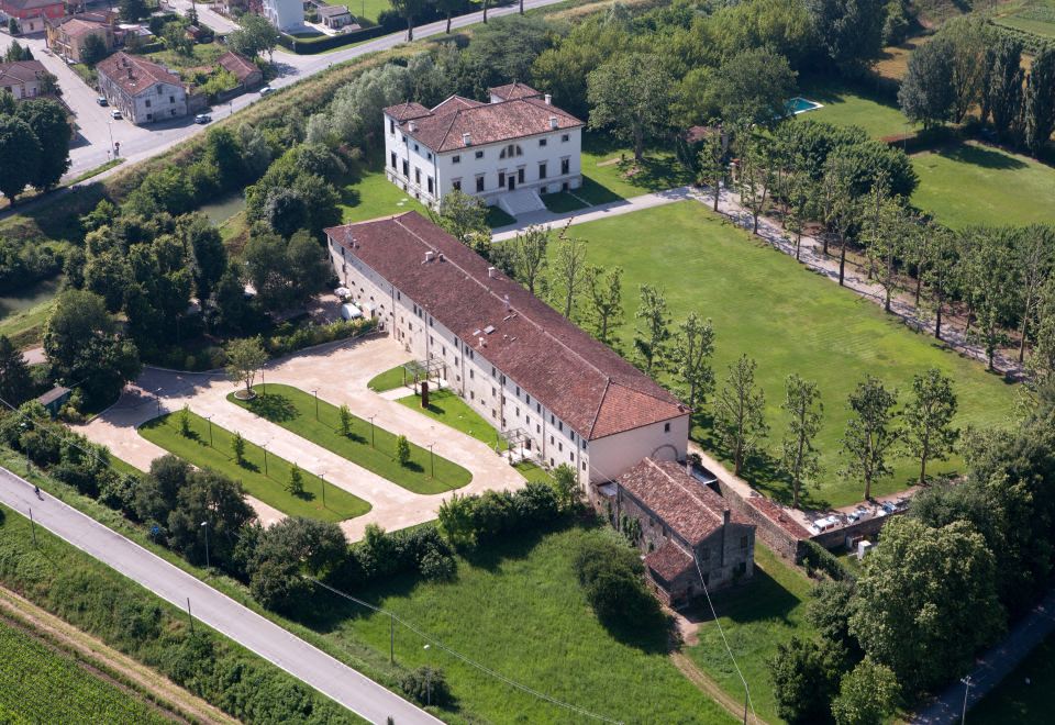 Hotel La Barchessa di Villa Pisani, Exterior, Hotel Exterior