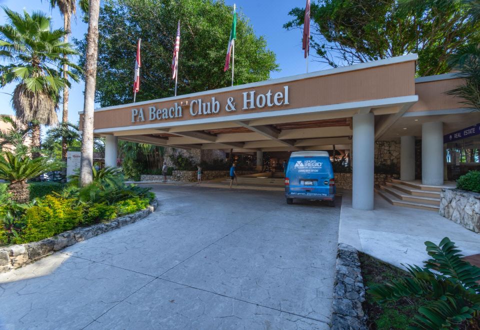 Hotel Puerto Aventuras Hotel & Beach Club, Exterior, Hotel Exterior