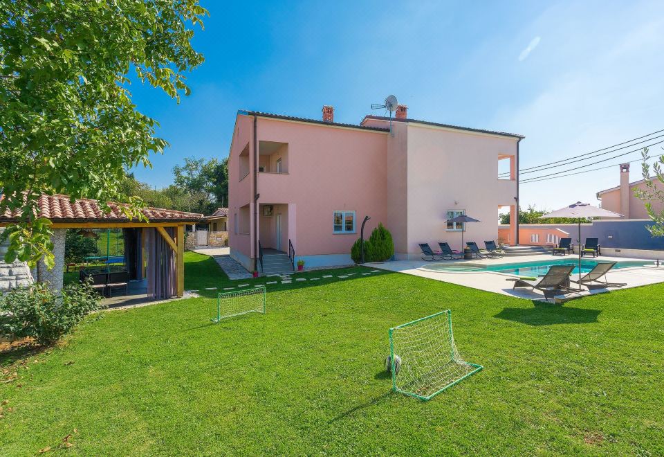 Hotel Paus, Exterior, Garten