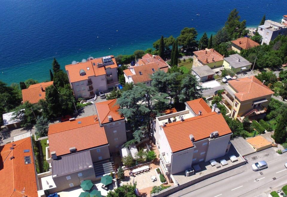 Hotel Abalone, Exterior, Hotel Exterior