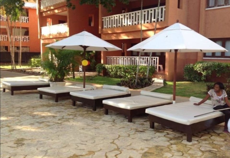 Hotel Private Room in the Boca Chica Resort Condominium, Exterior, Garden