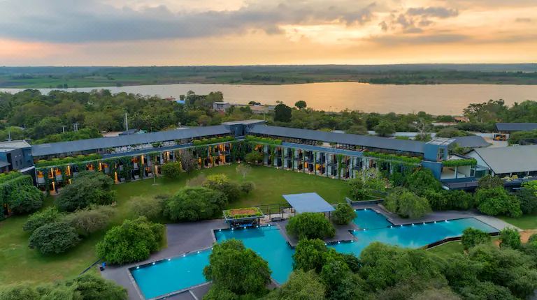 Hotel DoubleTree by Hilton Weerawila Rajawarna Resort, Exterior, Hotel Exterior