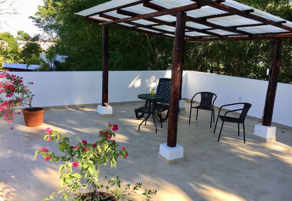 Hotel Coral Blanco Hotel, Exterior, Garden