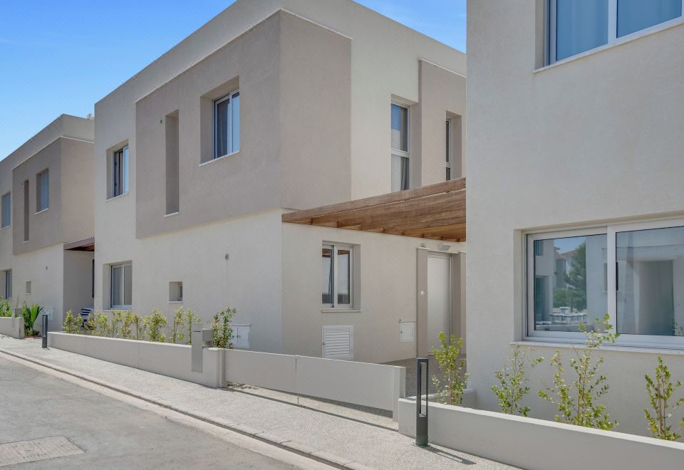 Hotel Sanders Mythical Blue - Bright 4 Bdr Villa with Pool, Exterior, Hotel Exterior