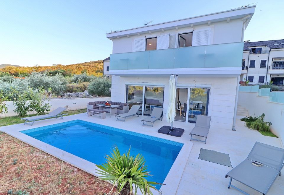 Hotel Villa Dalmatinka, Leisure & Recreation, Outdoor Swimming Pool
