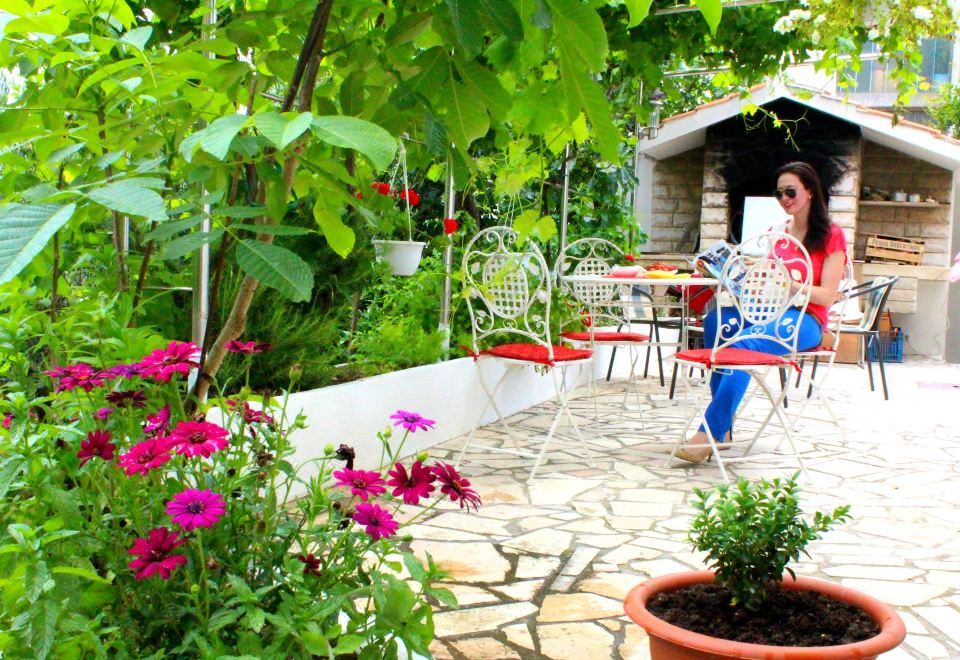 Hotel Apartments Cordis, Exterior, Garden