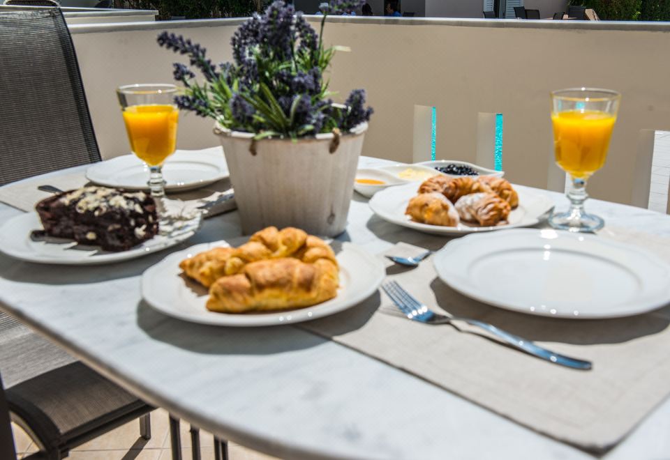 Hotel Lefkadio Suites, Dining, Cuisine