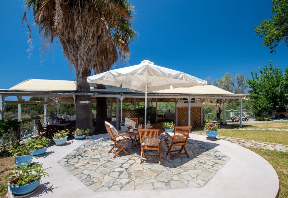 Hotel Costa Avithos Mansion, Exterior, Garden