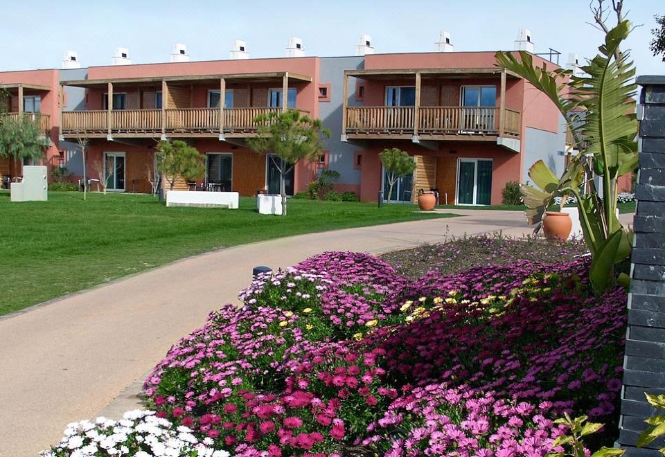Hotel ROBINSON QUINTA DA RIA - All Inclusive, Exterior, Garden
