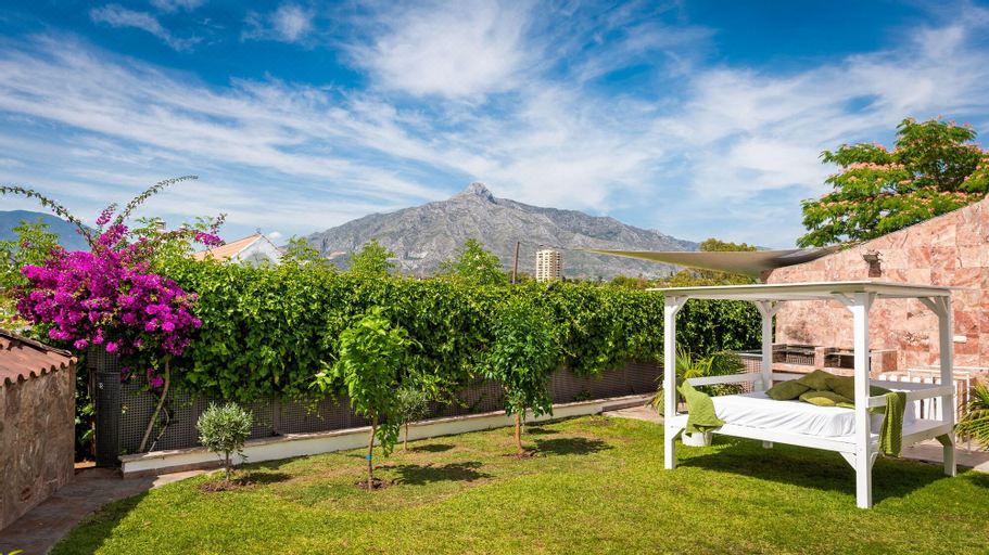 Hotel Molo Luxury Suites Puerto Banus, Exterior, Garden