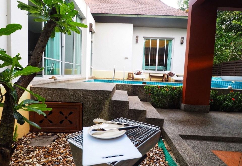Hotel Anb Pool Villa 2Br Red in Pattaya, Exterior, Garden