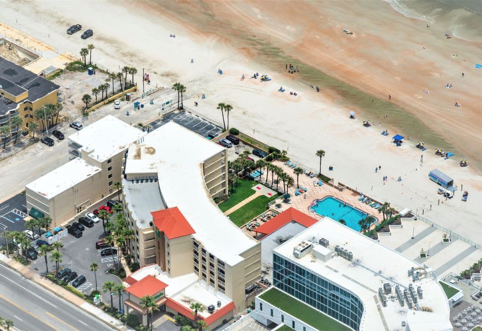 Hotel Holiday Inn & Suites Daytona Beach on the Ocean, Exterior, Hotel Exterior