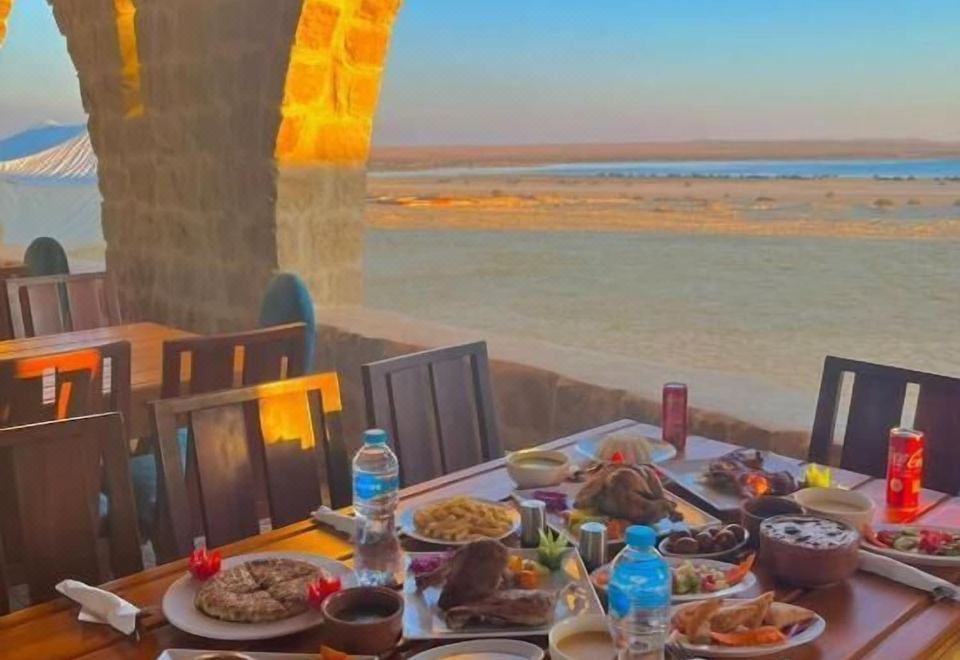 Hotel Tache By The Lake, Dining, Restaurant