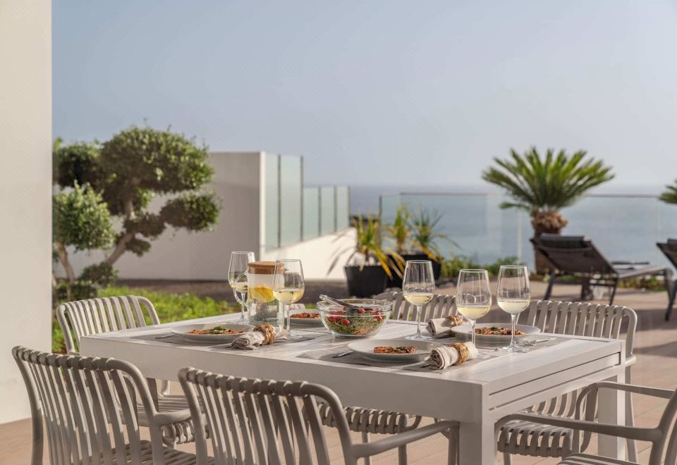 Hotel Vila Lazareto by An Island Apart, Dining, Restaurant