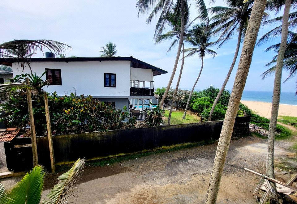 Hotel Beach Villa Yang Near Hikkaduwa, with Pool and Cook - Semi-Detached House, Exterior, Hotel Exterior