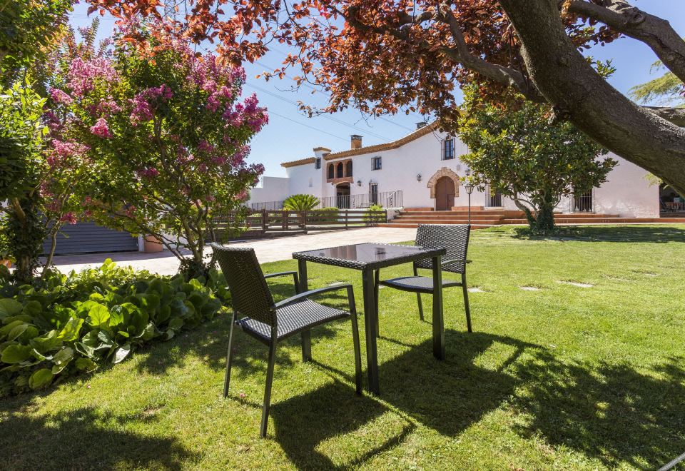 Hotel Masia Can Canyes & Spa, Exterior, Garden